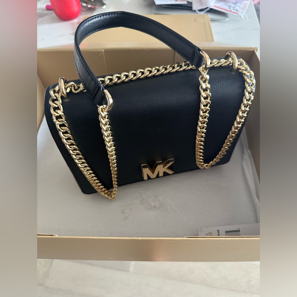 MICHAEL KORS Large Mott Leather Shoulder Bag - Picture 2 of 16